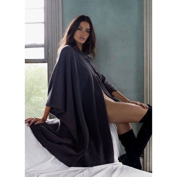 Naked cashmere ONE SIZE 100% cashmere poncho FINAL PRICE - Picture 4 of 11